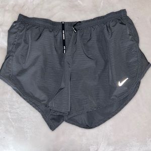 GREY NIKE SHORTS